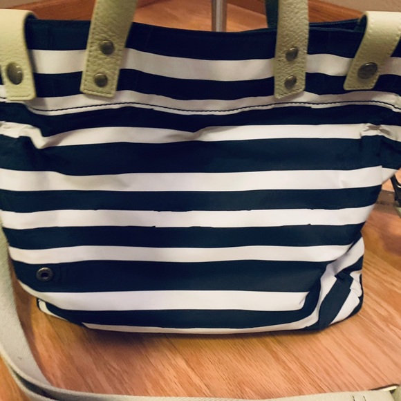 Fossil black/ivory stripe bag with light green accents and matching wallet NWT - Picture 2 of 8